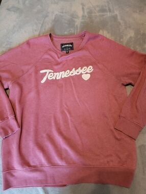 State Of Mine Tennessee Sweatshirt Pink White XL EUC Warm Comfortable Cozy 91497